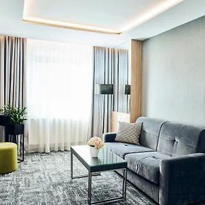 4* فندق International